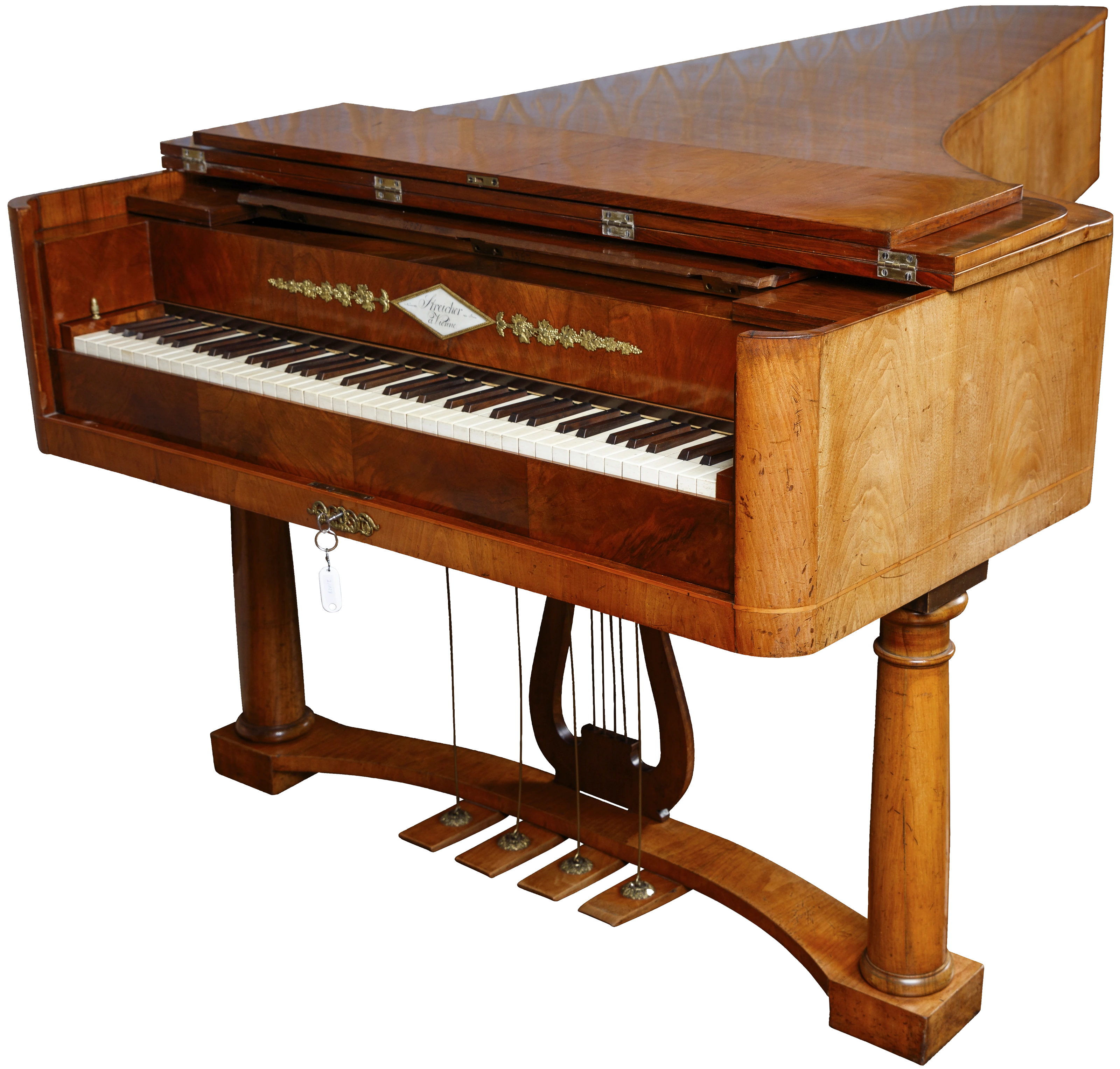 Vorderansicht des Flügels mit geschlossenem Deckel