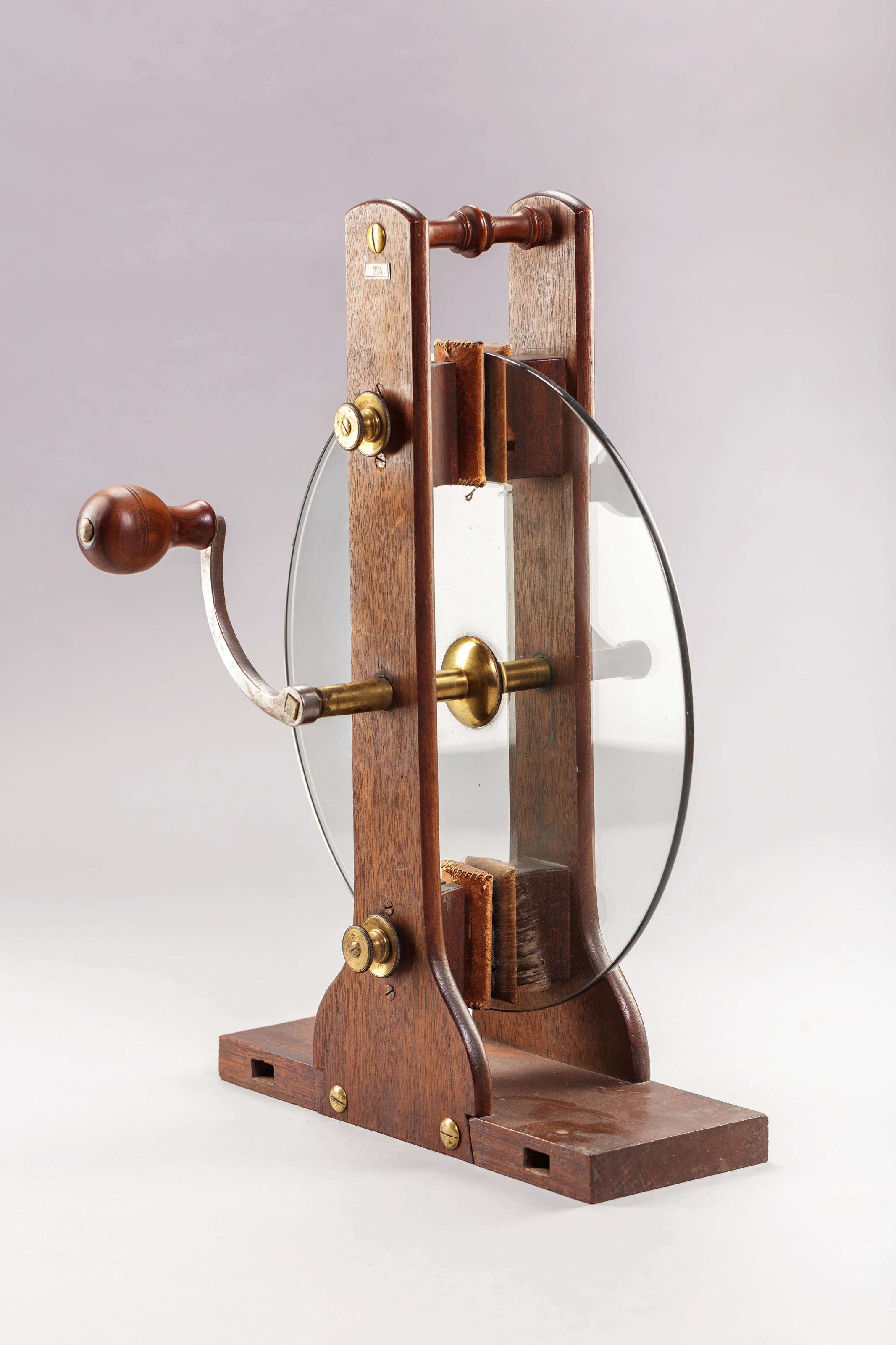 Scheiben-Elektrisiermaschine aus Goethes naturwissenschaftlicher Sammlung, um 1800